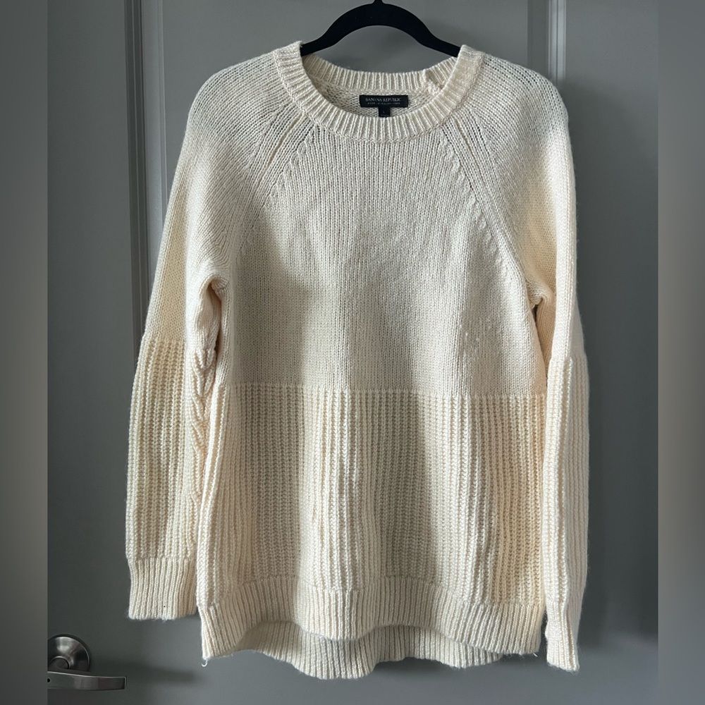 Banana Republic Cream Crew Neck Sweater with Ribbed Detailing
